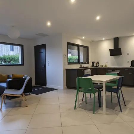 #02 - Le 60 - Modernes Et Confortables